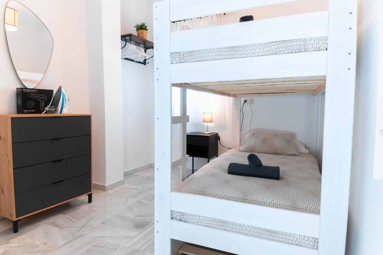 Downtown Apartment With Private Terrace & Jacuzzi Seville Luaran gambar